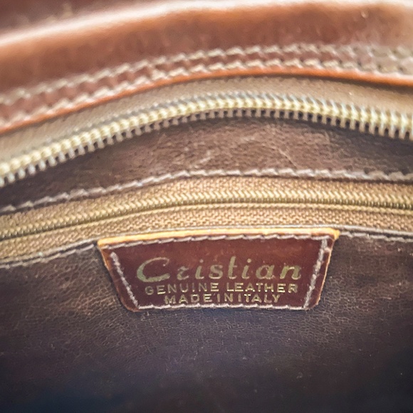 Cristian Vintage Made in Italy Genuine Leather OVAL Crossbody in Mahogany - Picture 4 of 7